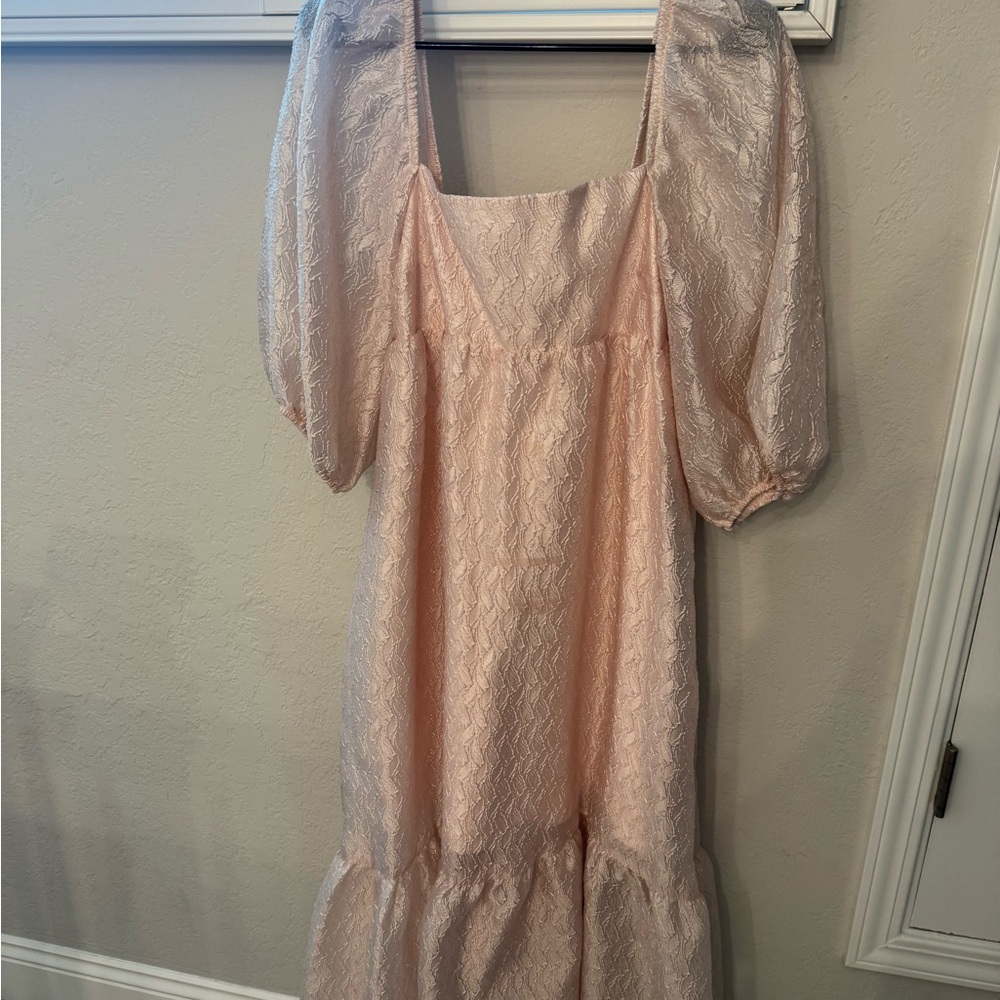Elegant Pink Puff Sleeve Dress